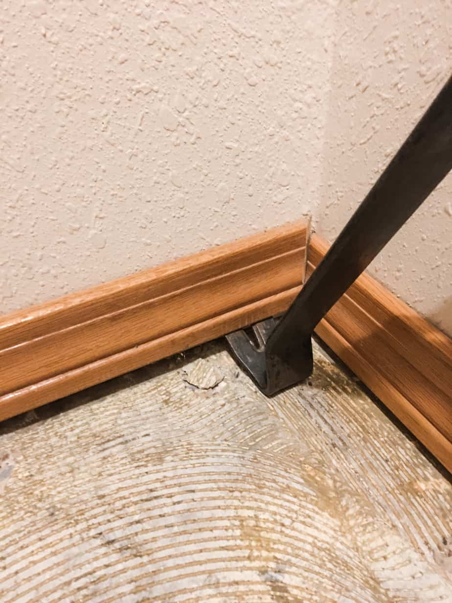 remove baseboards